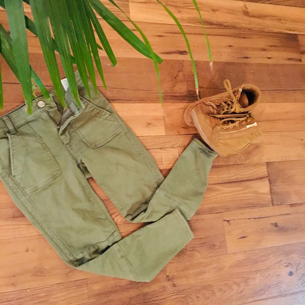 American eagle hi-rise jogging crop